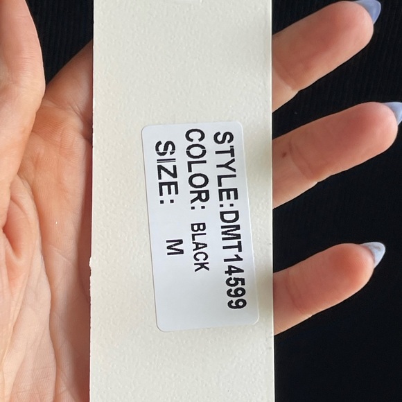 NWT Dance & Marvel Black Ribbed Strapy Tank Top Size M - Picture 3 of 7